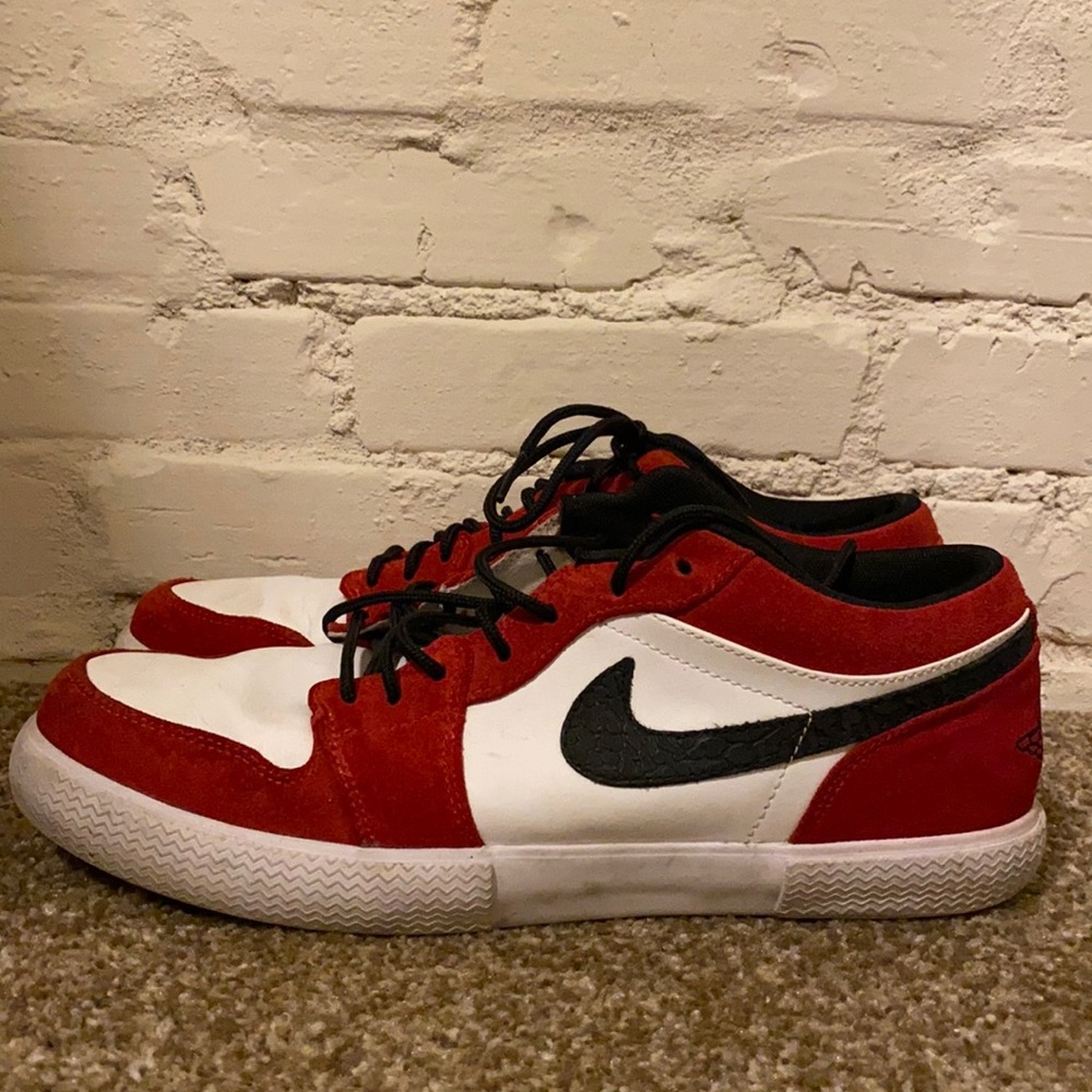 Men’s Nike Air Jordan’s 1 Panda Size 10.5